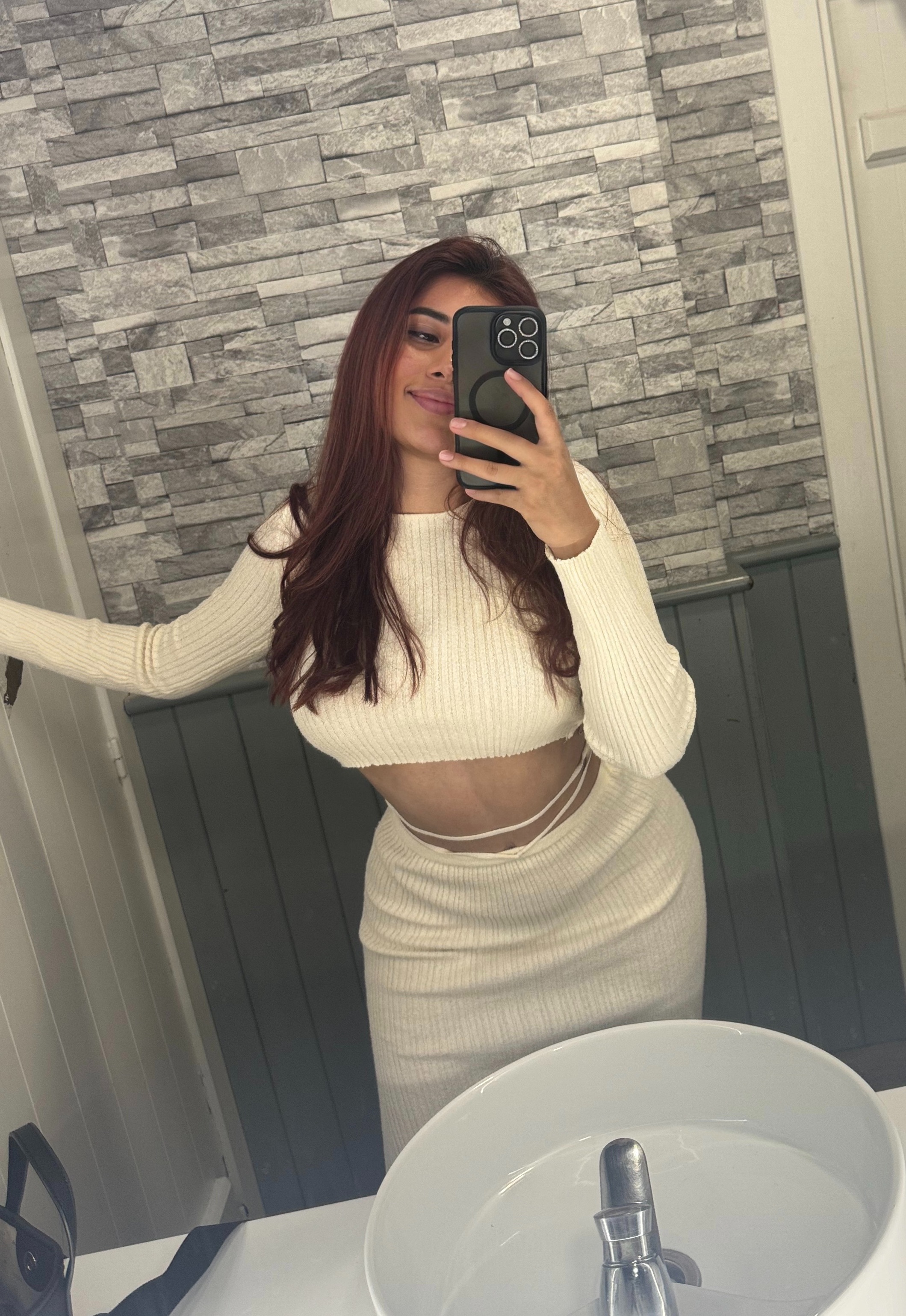603105298 | PAULINA | Chica