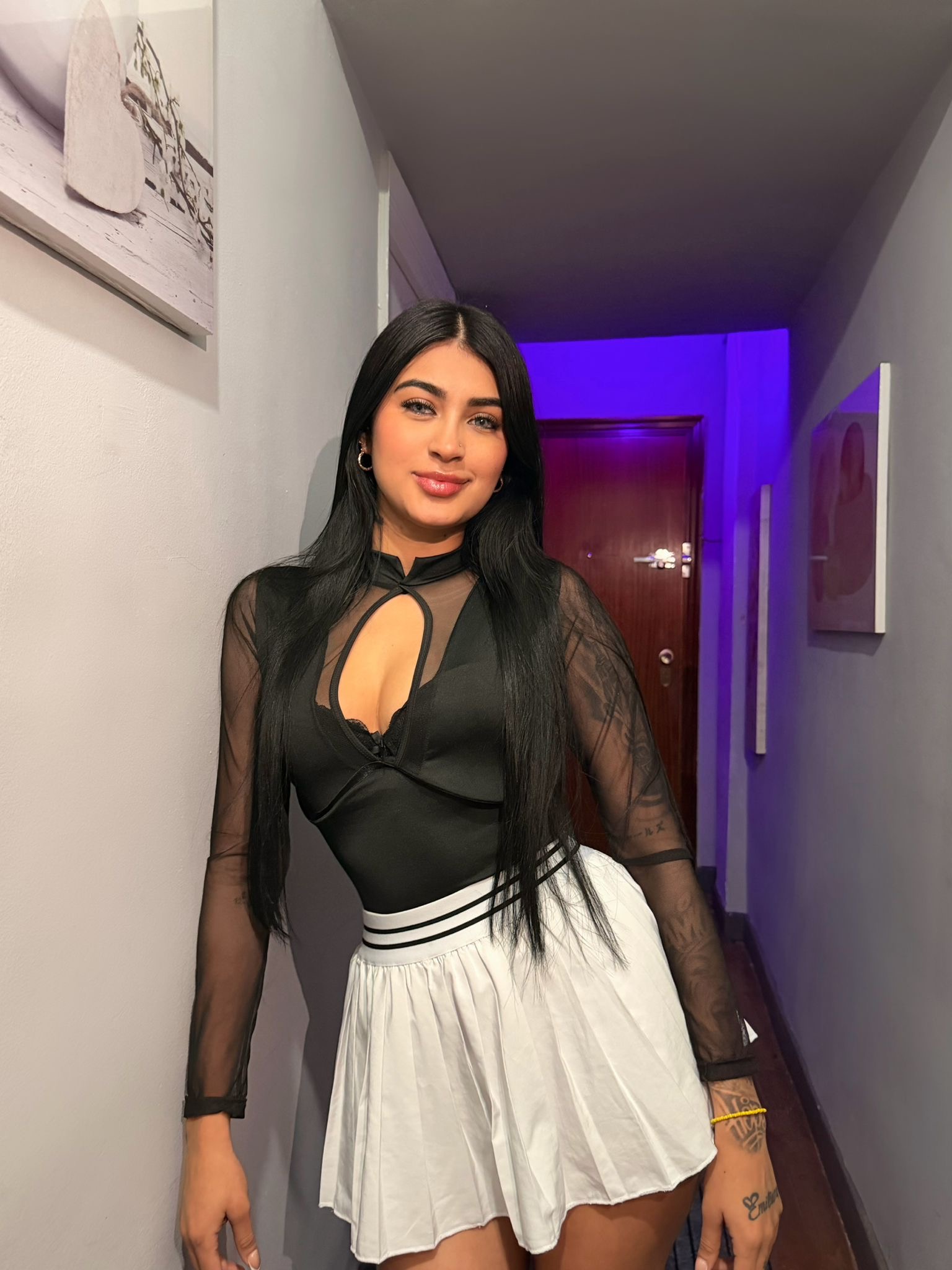 604228927 | KORAL | Chica