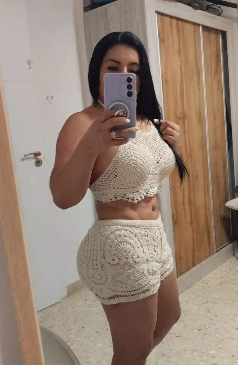 643257358 | JULIANA | Chica