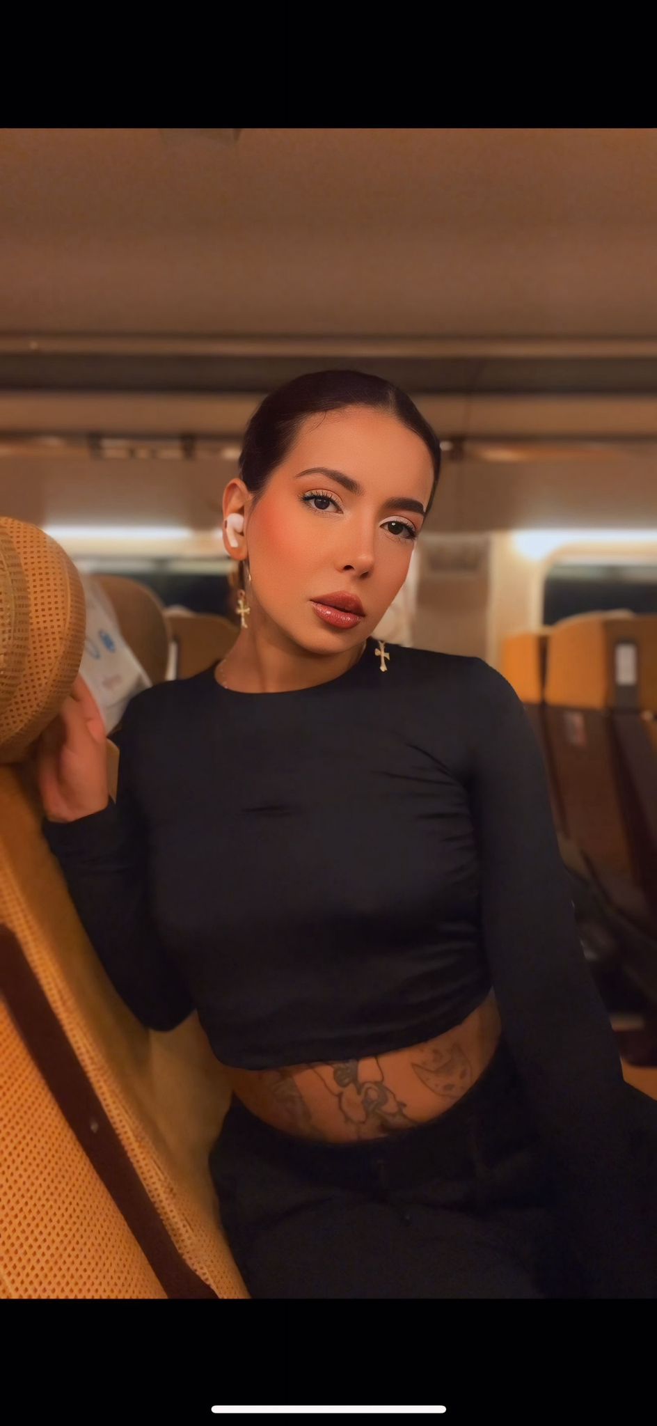 613501013 | ARIANNA | Chica