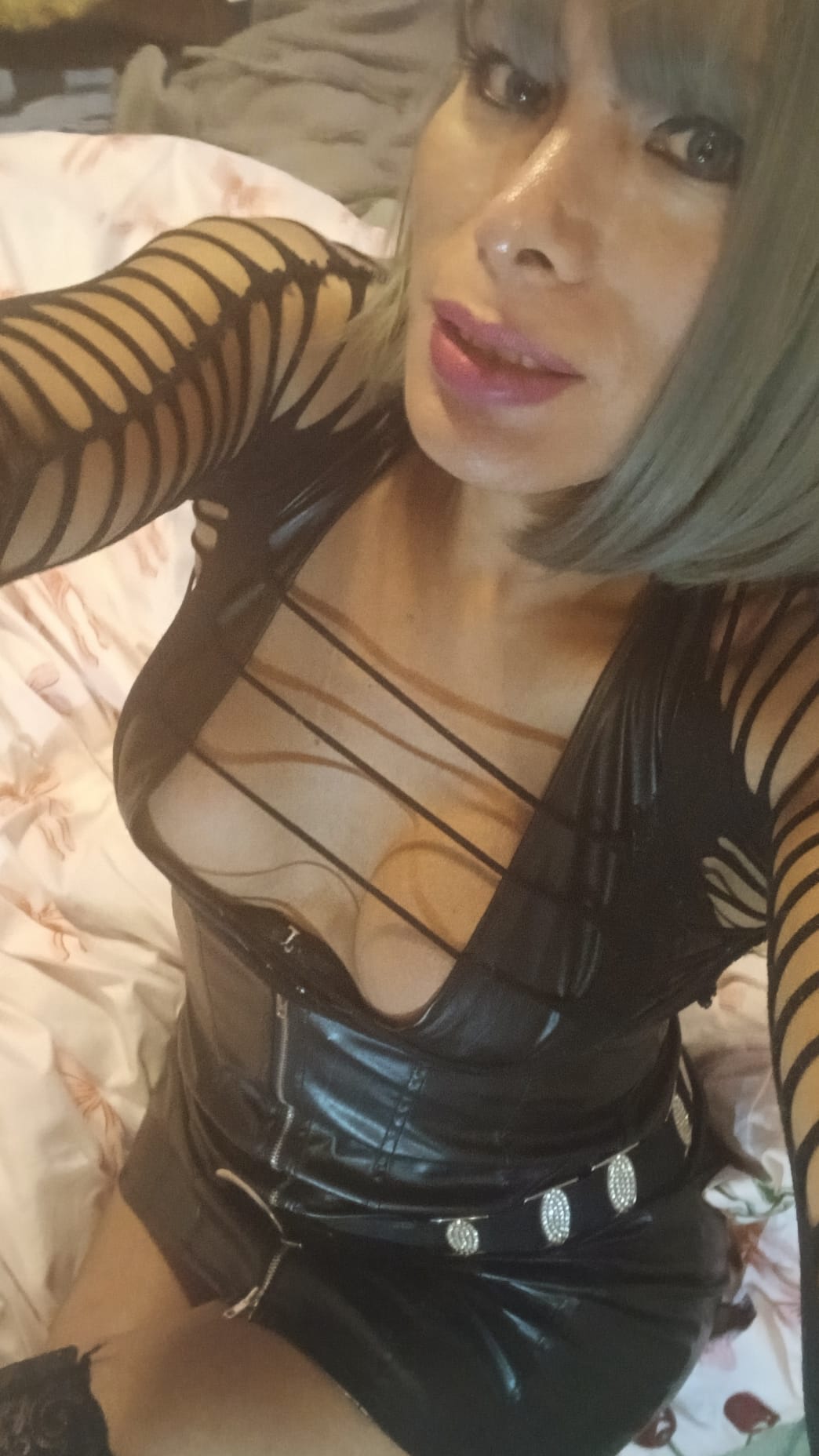 742064087 | ROSALINDA | Transexual