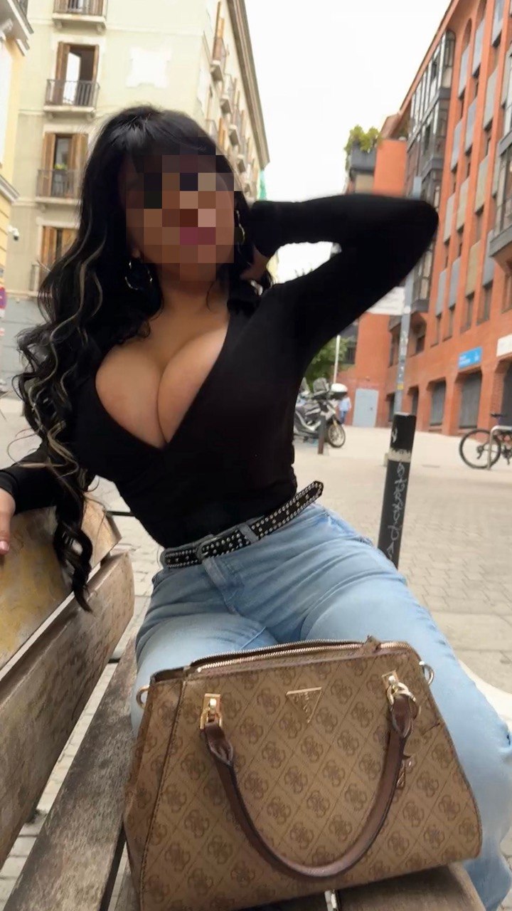 612271984 | YESABELL | Chica
