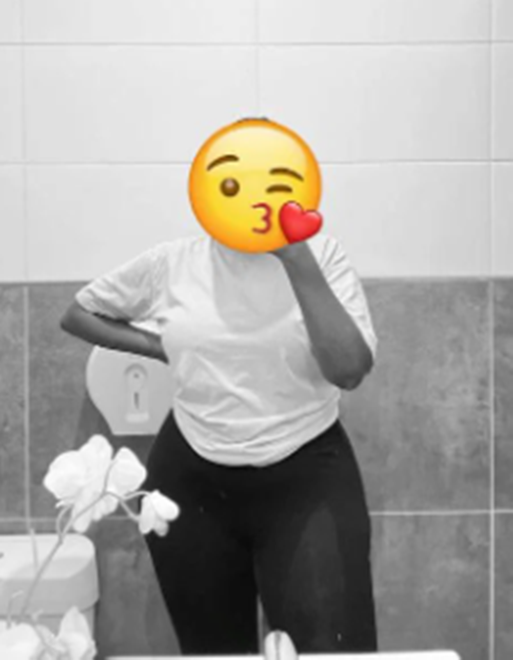 631398601 | ZOE | Chica