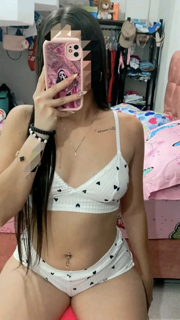 628448127 | MIA | Chica