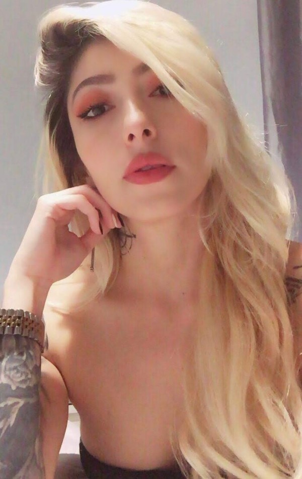 640835908 | VALERY | Chica