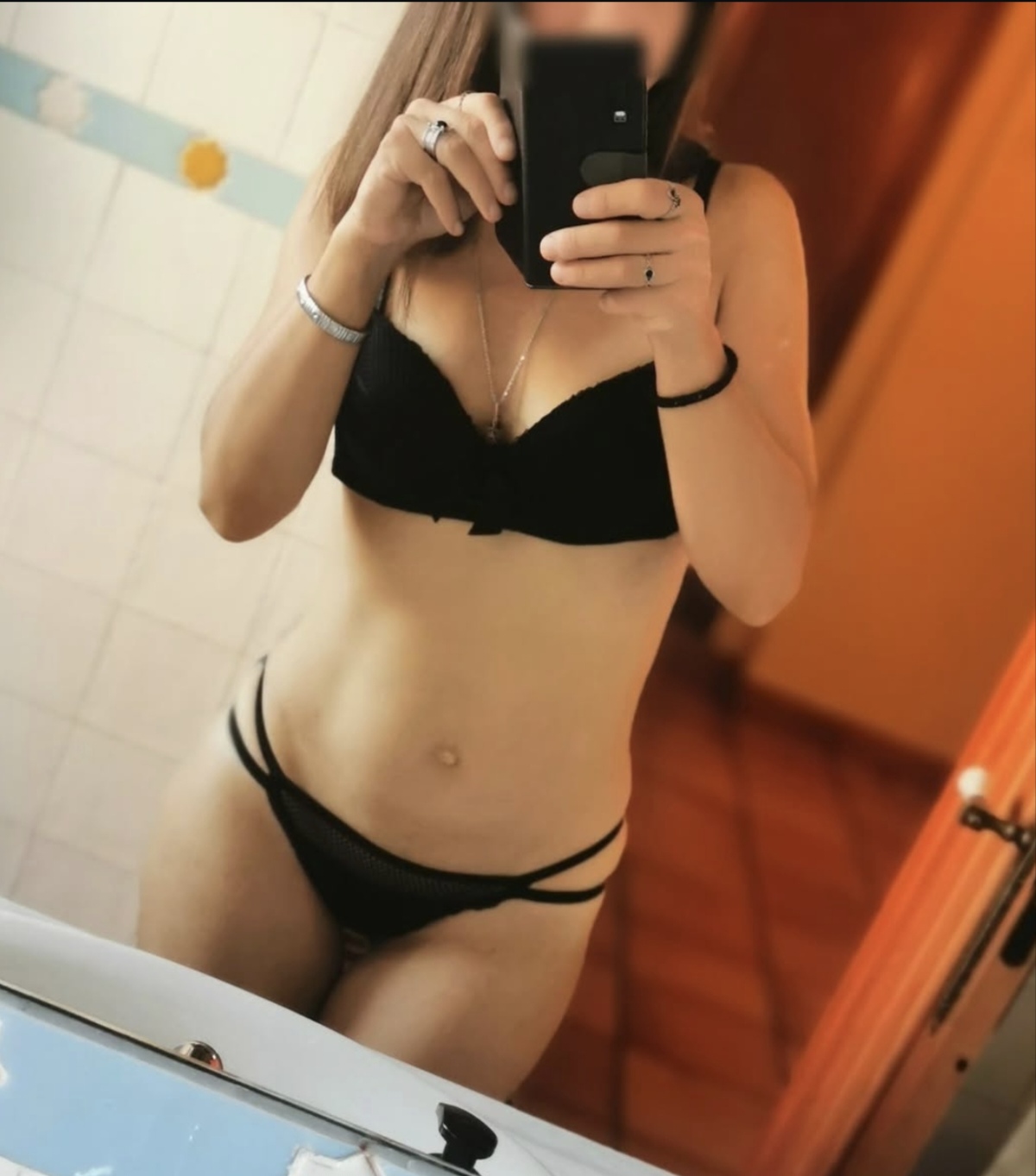 684768165 | LEA | Chica