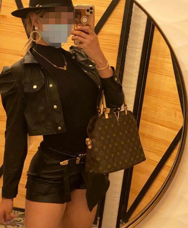 623730573 | SOFIA | Chica
