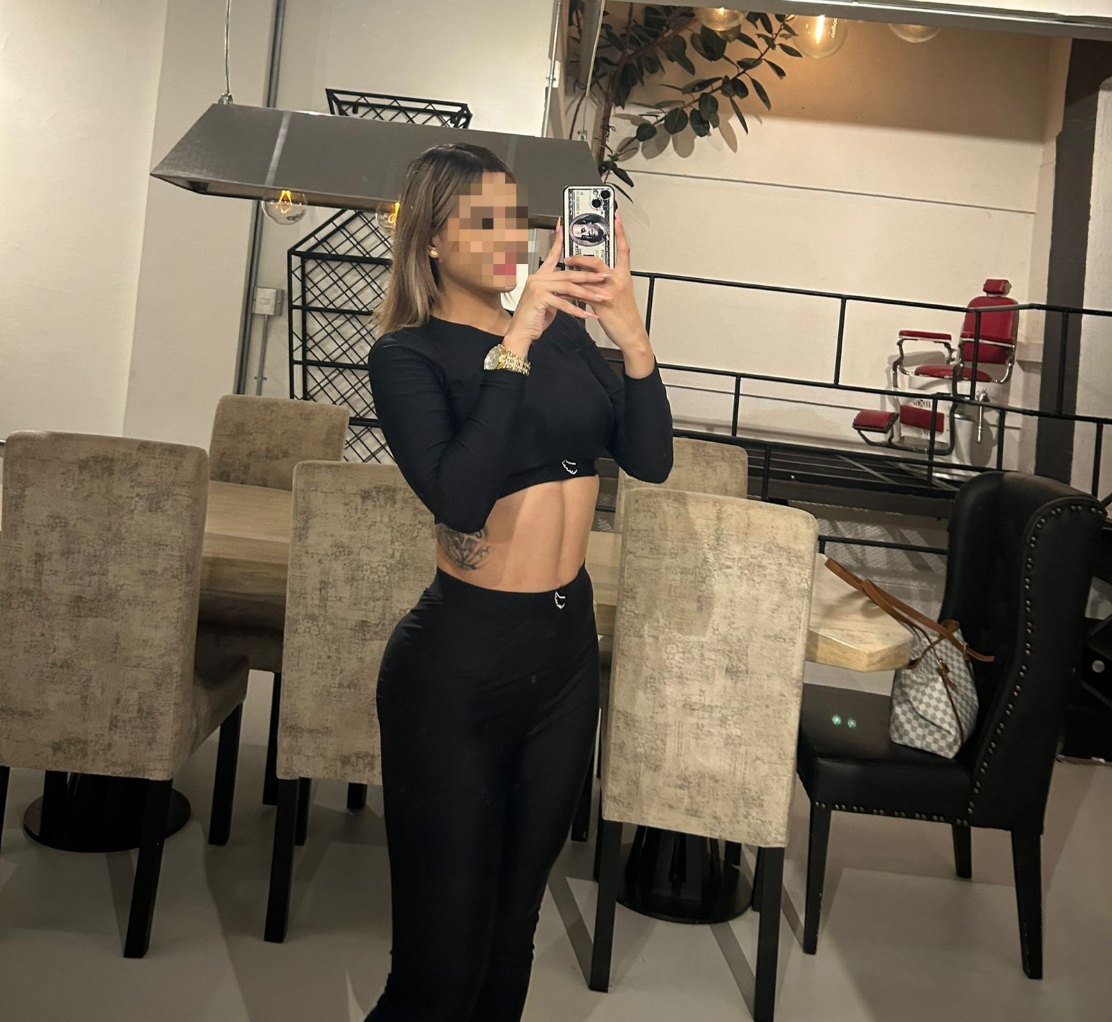 623730573 | SOFIA | Chica