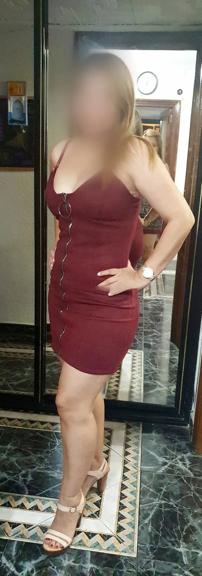 637779361 | LAURA | Chica