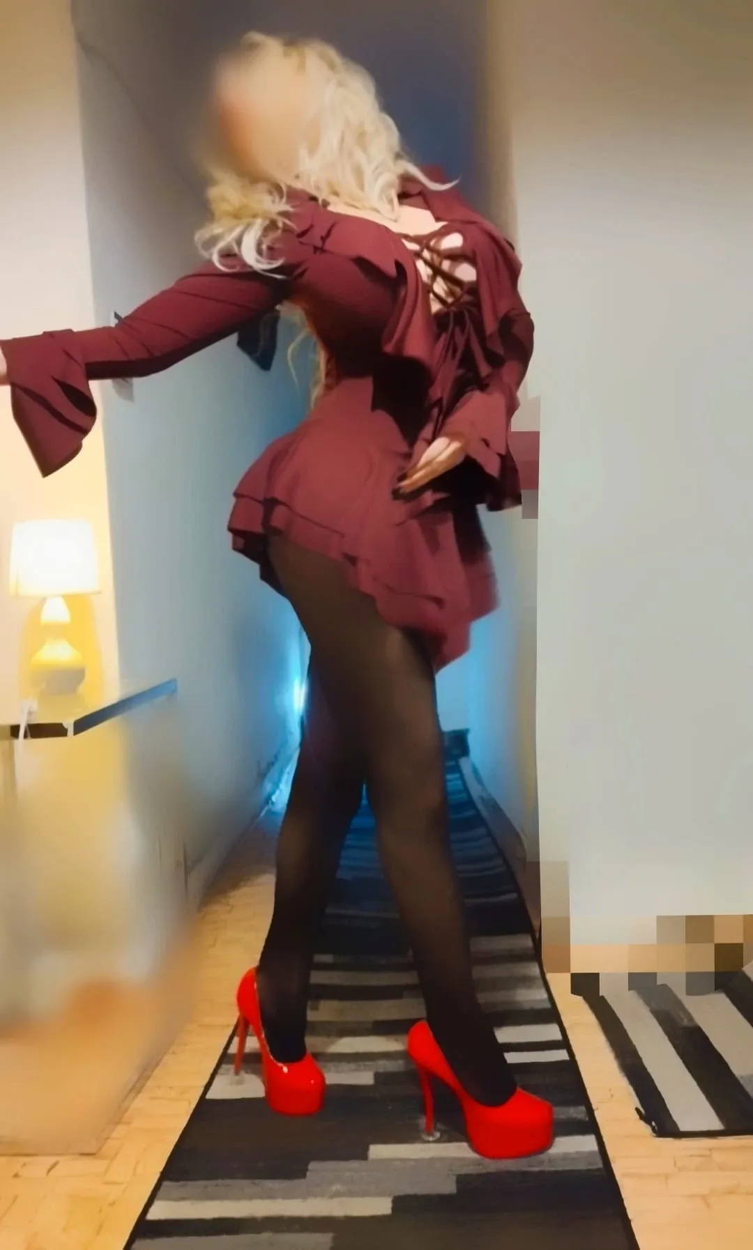 652039555 | AMANDA | Chica