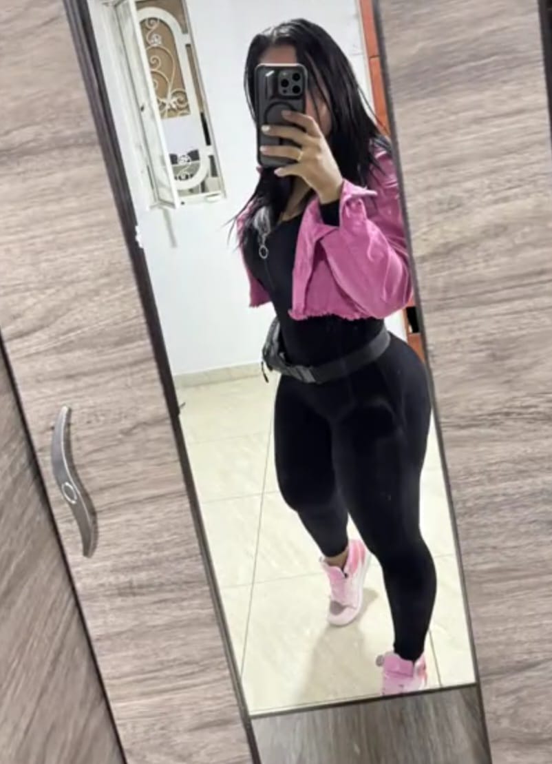 602843863 | ISABELLA | Chica