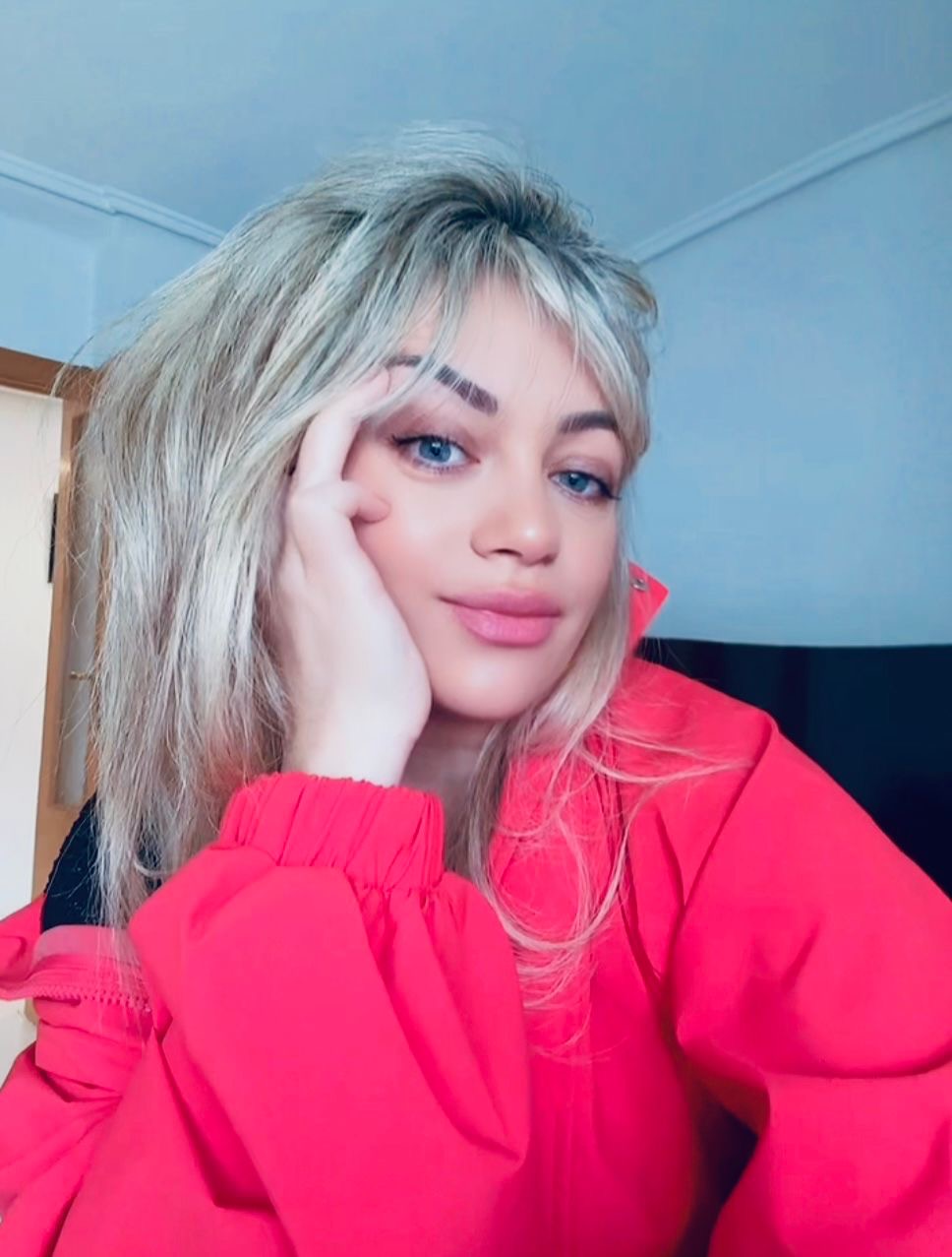 672170047 | ANA | Chica