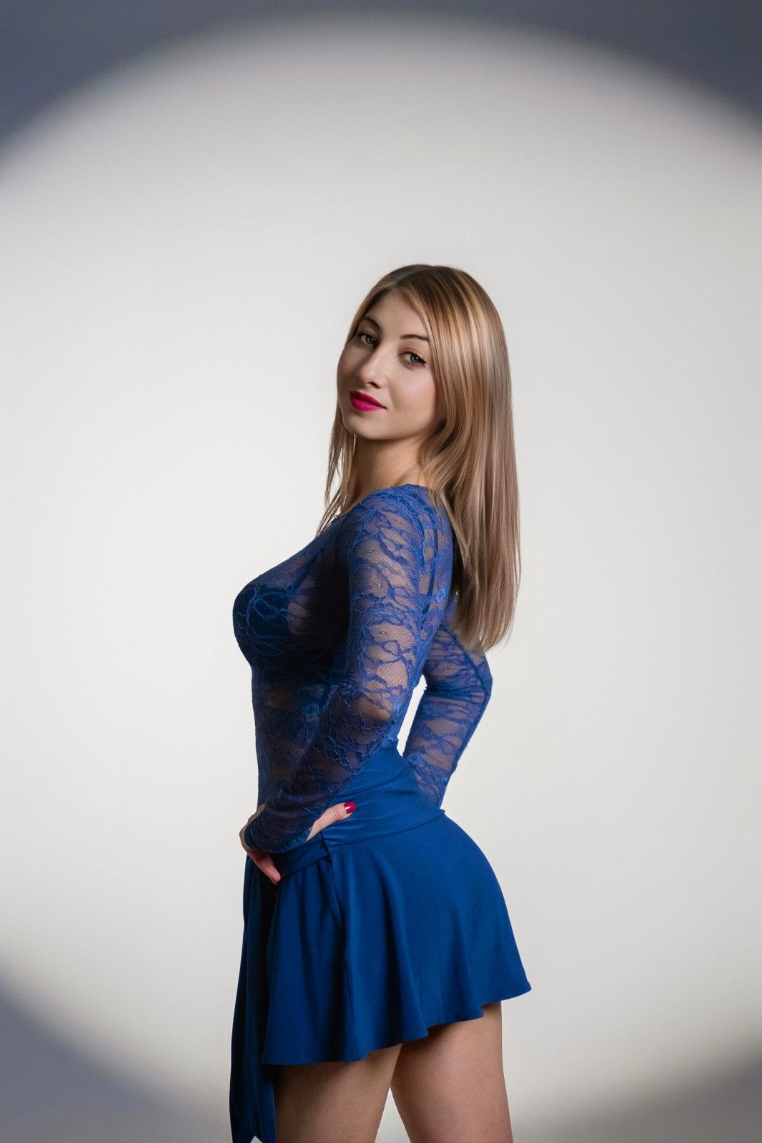 670849719 | ANGIE | Chica