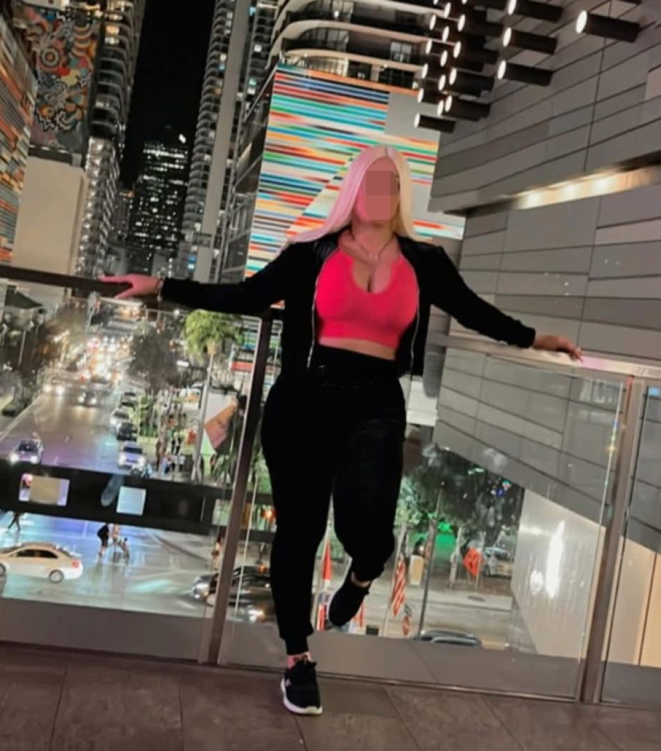 603915949 | ANA | Chica