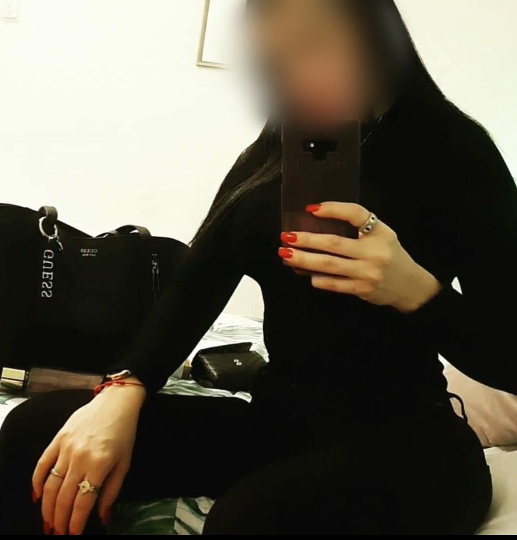 675999504 | CAROLINA | Chica