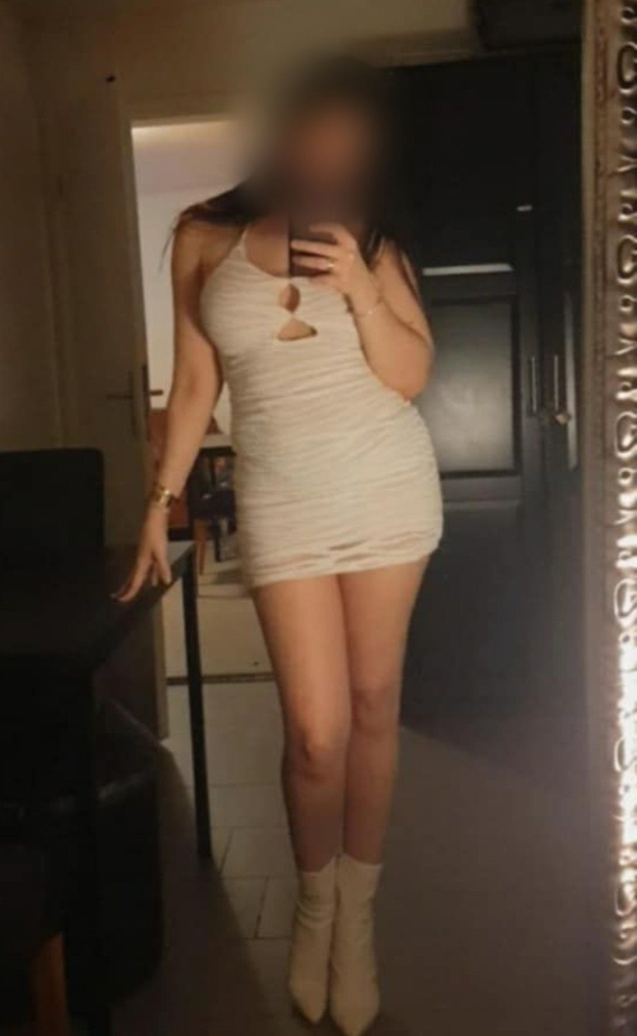 675999504 | CAROLINA | Chica
