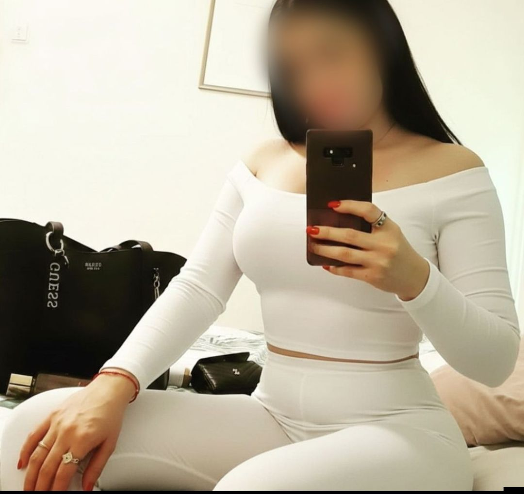 675999504 | CAROLINA | Chica