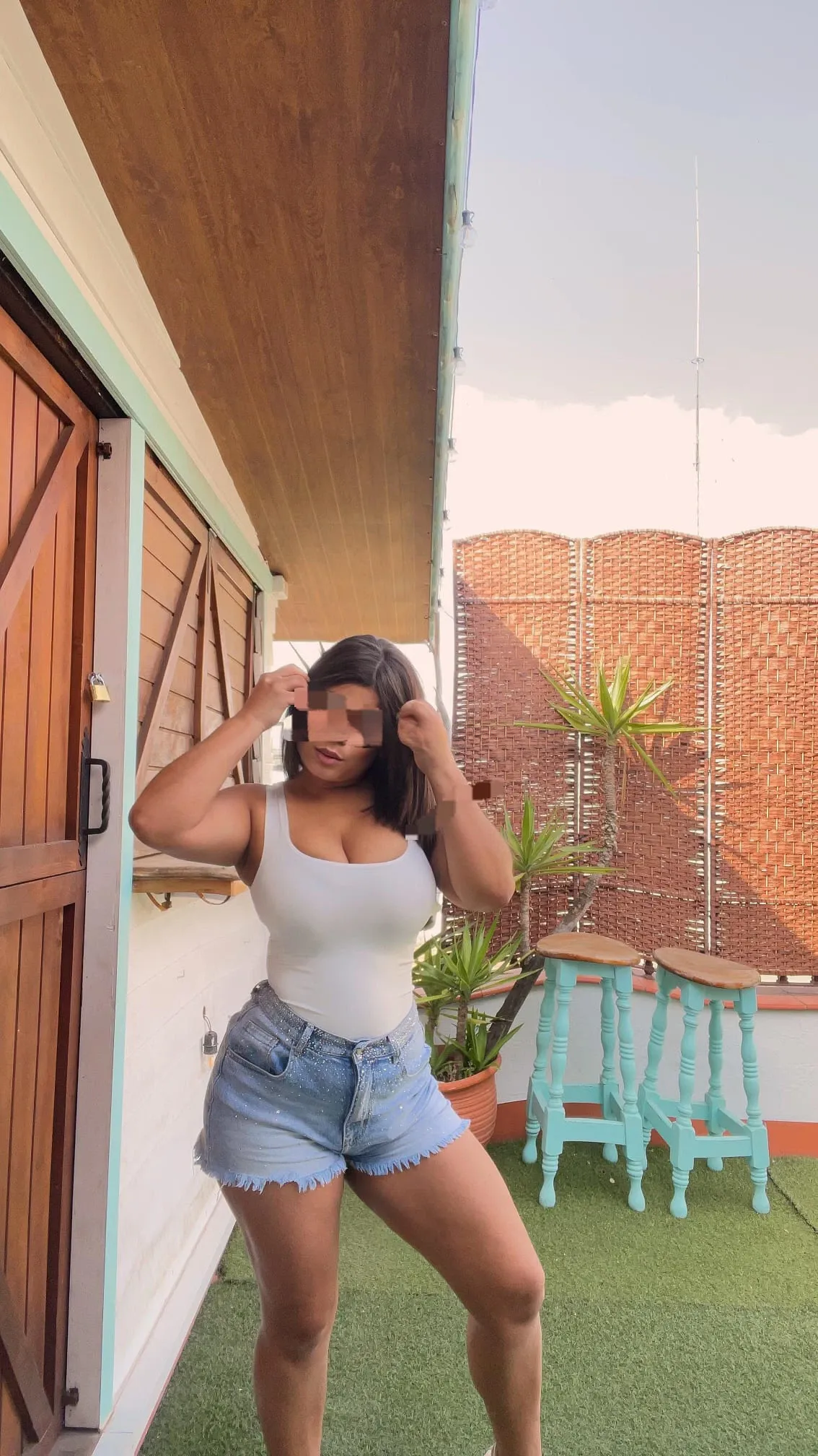 641849044 | NATALIA | Chica