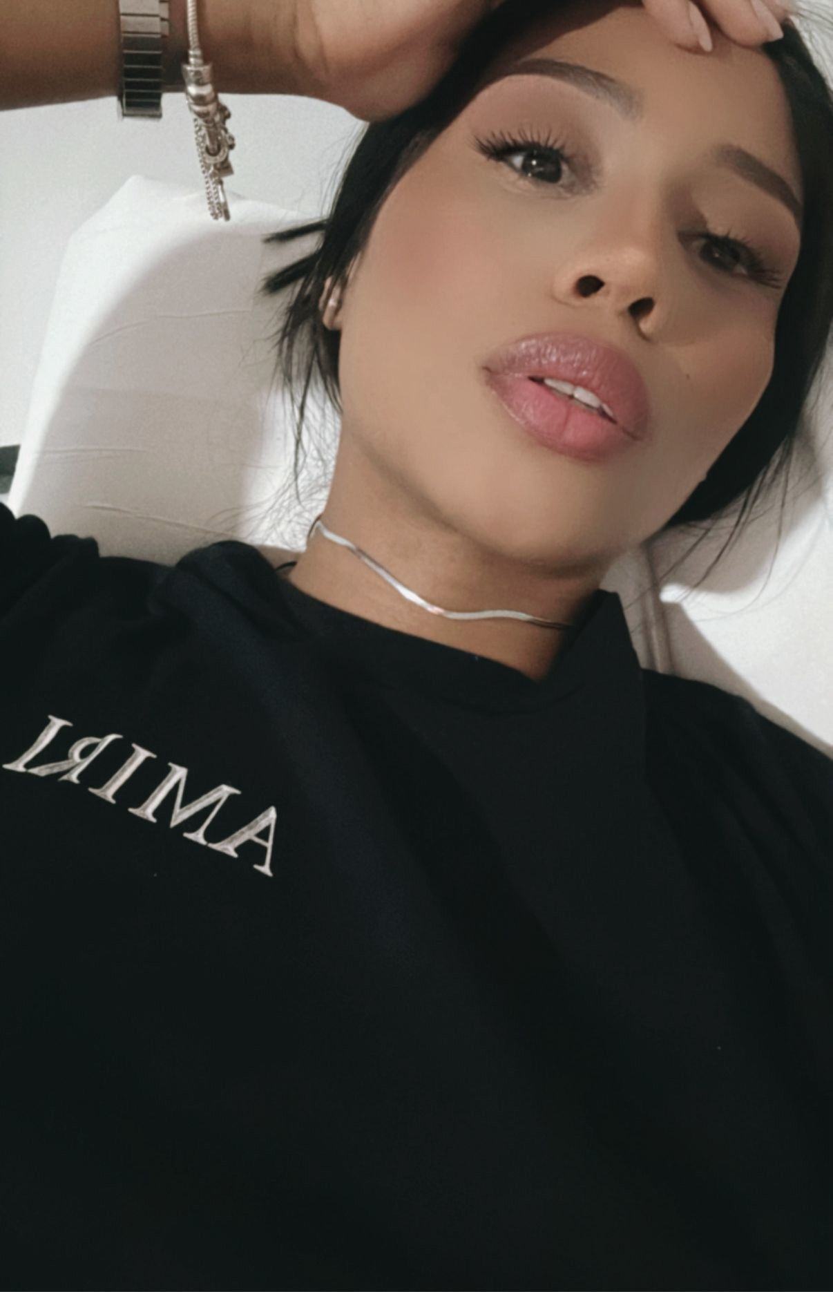 614818749 | VICTORIA | Chica