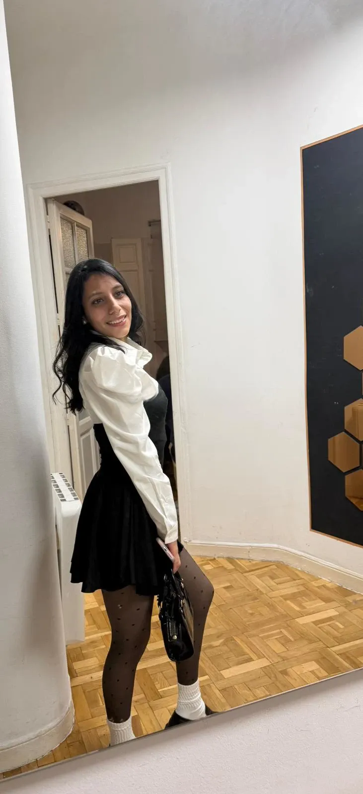 642162373 | LAURA | Chica