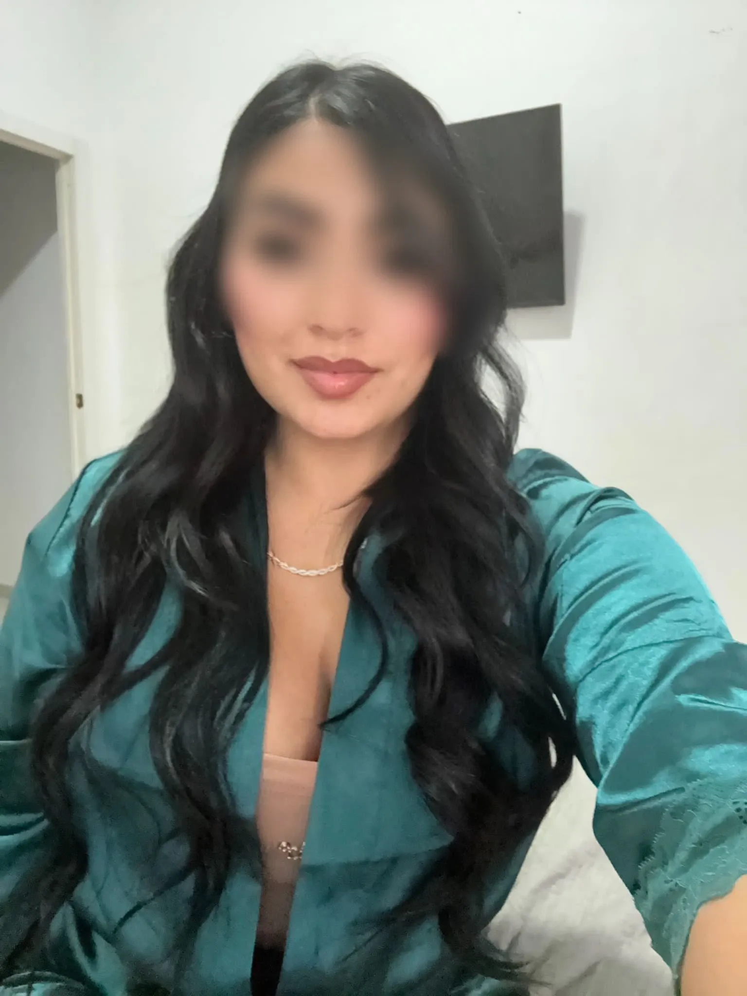 647145403 | VALERIA | Chica