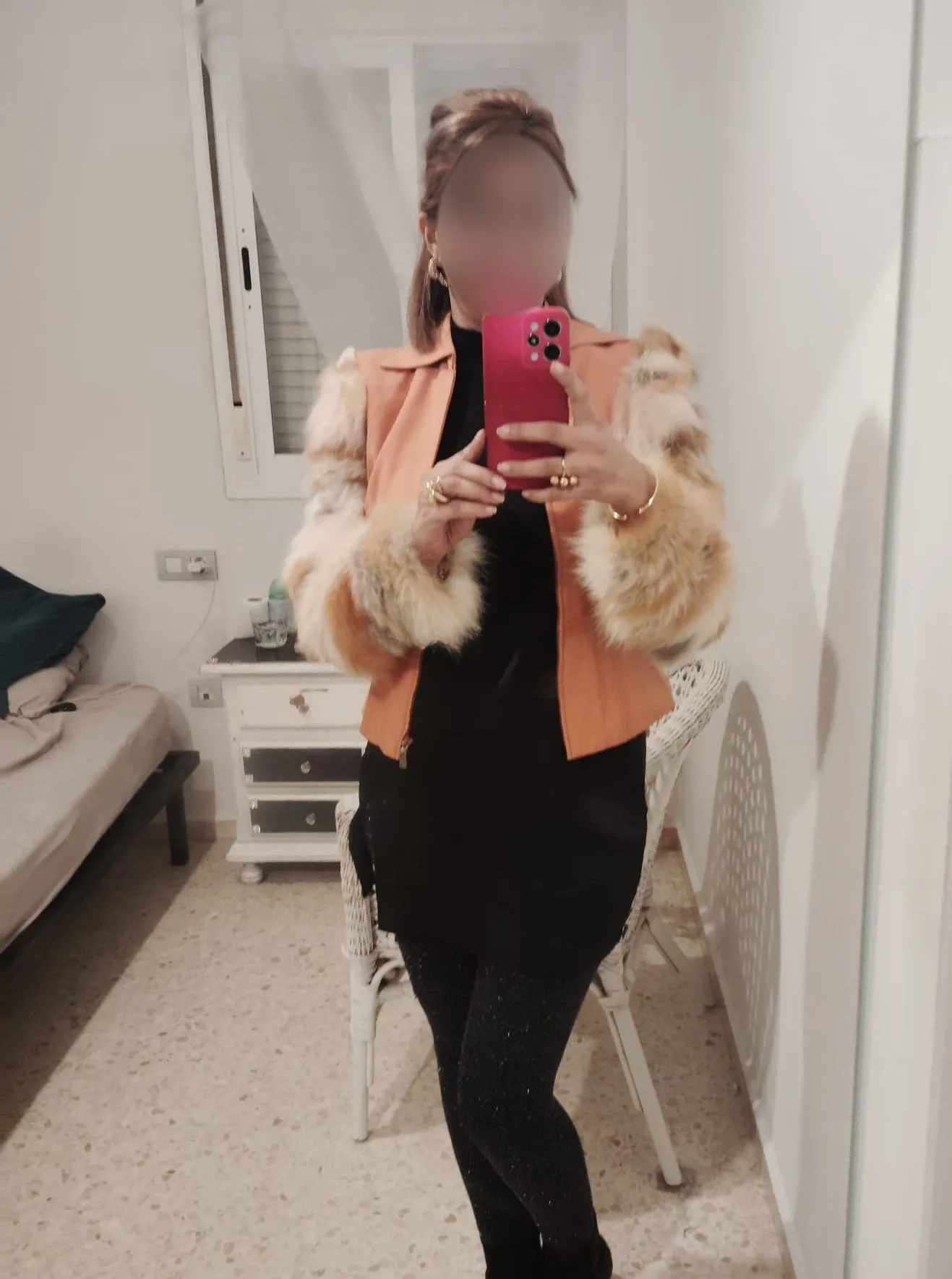 642366544 | SARA | Chica