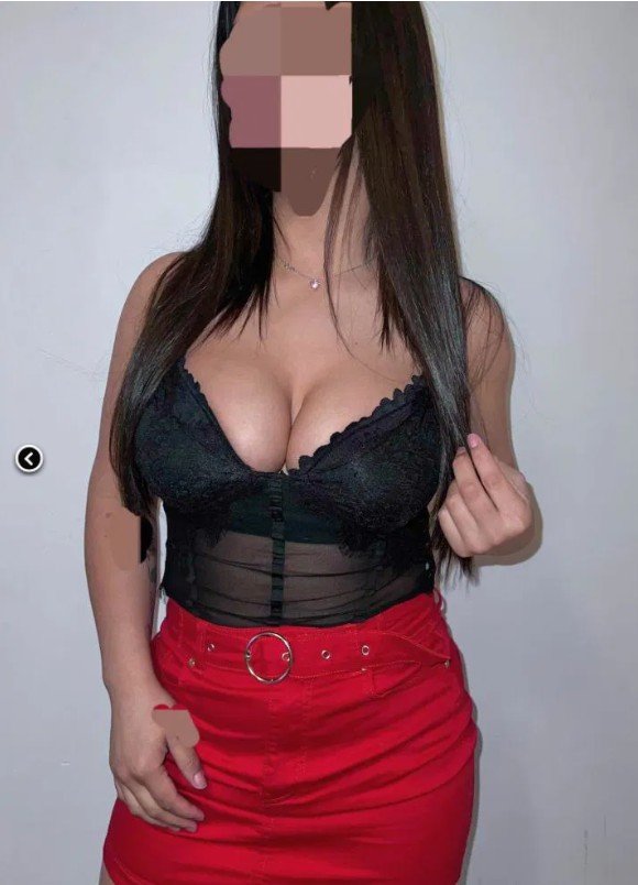 615748873 | Pamela | Chica