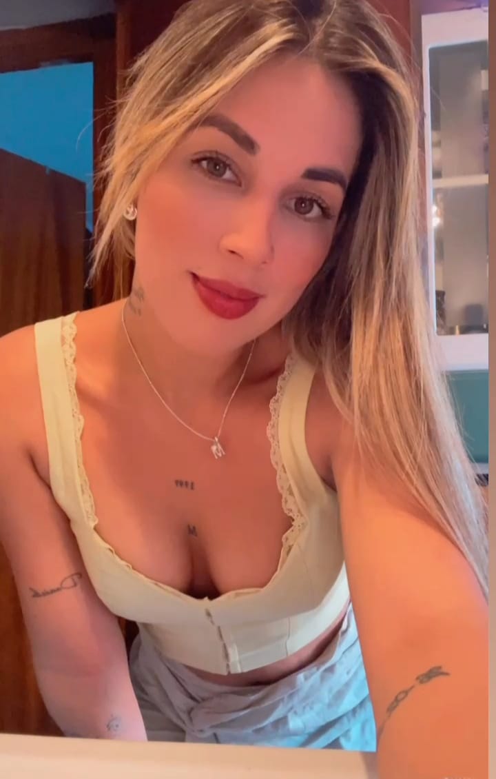 642571259 | SOFIA | Chica