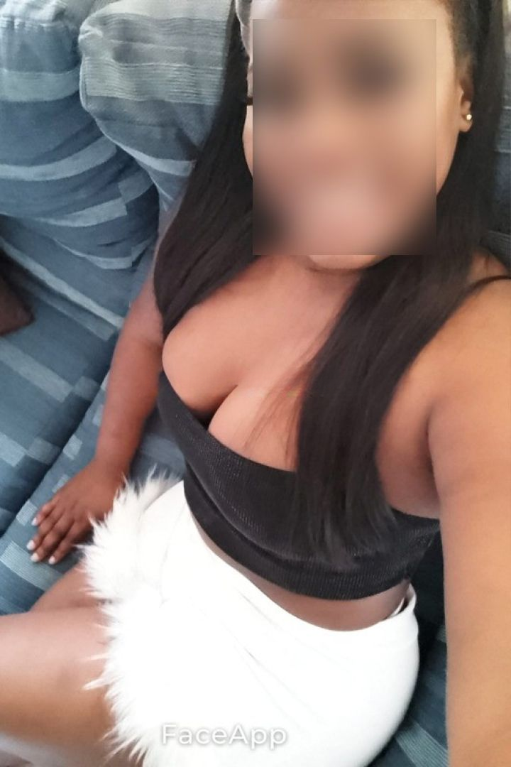 672947649 | SAMARA | Chica