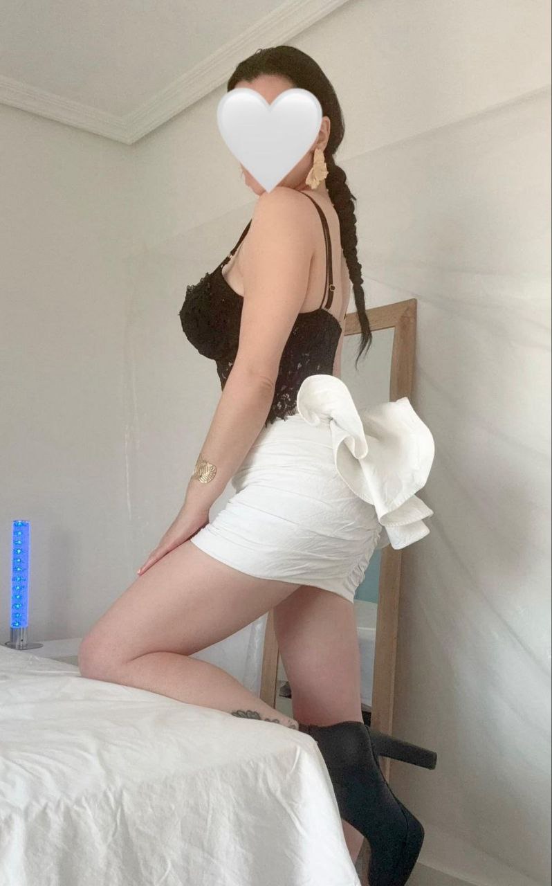 614636097 | VANE | Chica