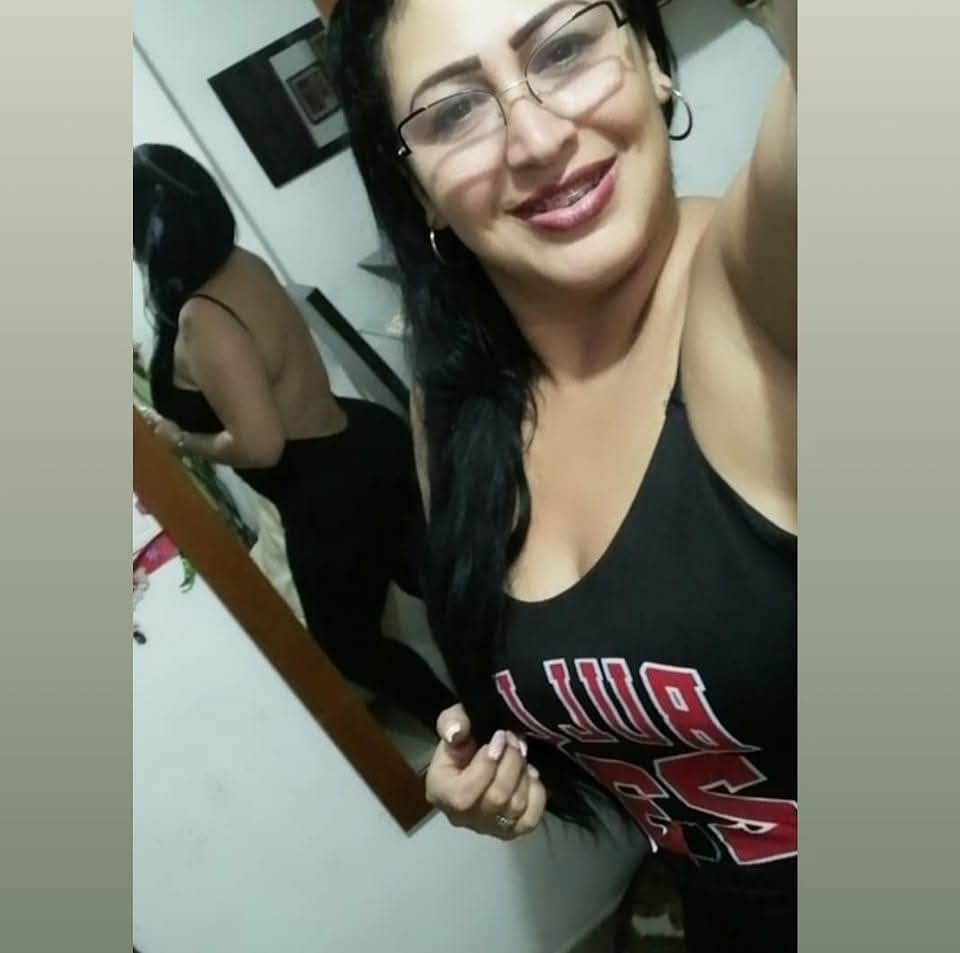 636626982 | NICOL | Chica