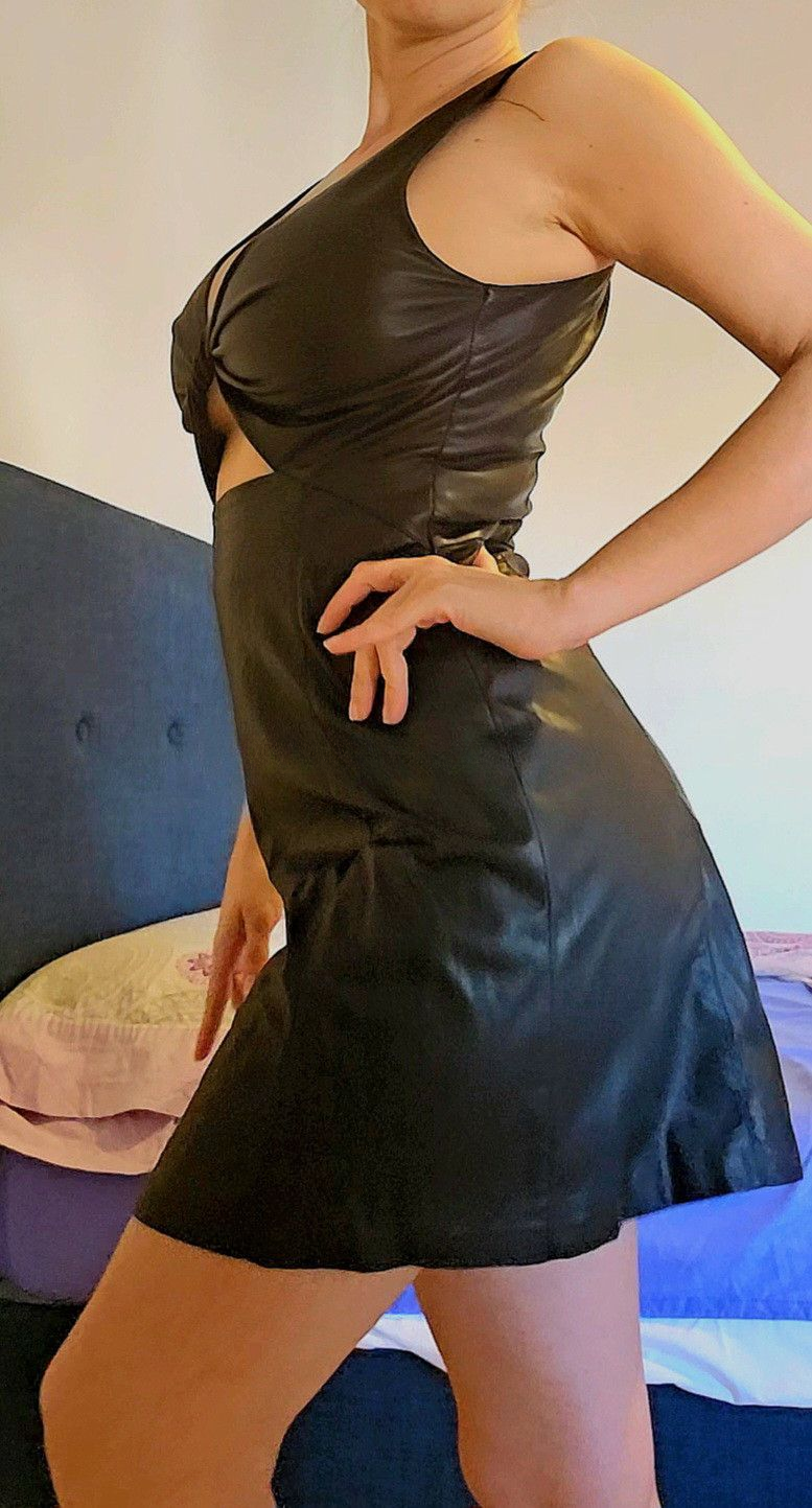 722838217 | VICTORIA | Chica