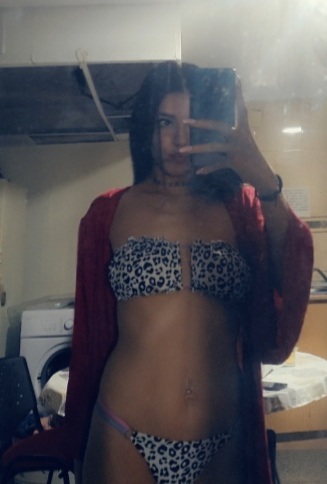 613928124 | SINAI | Chica