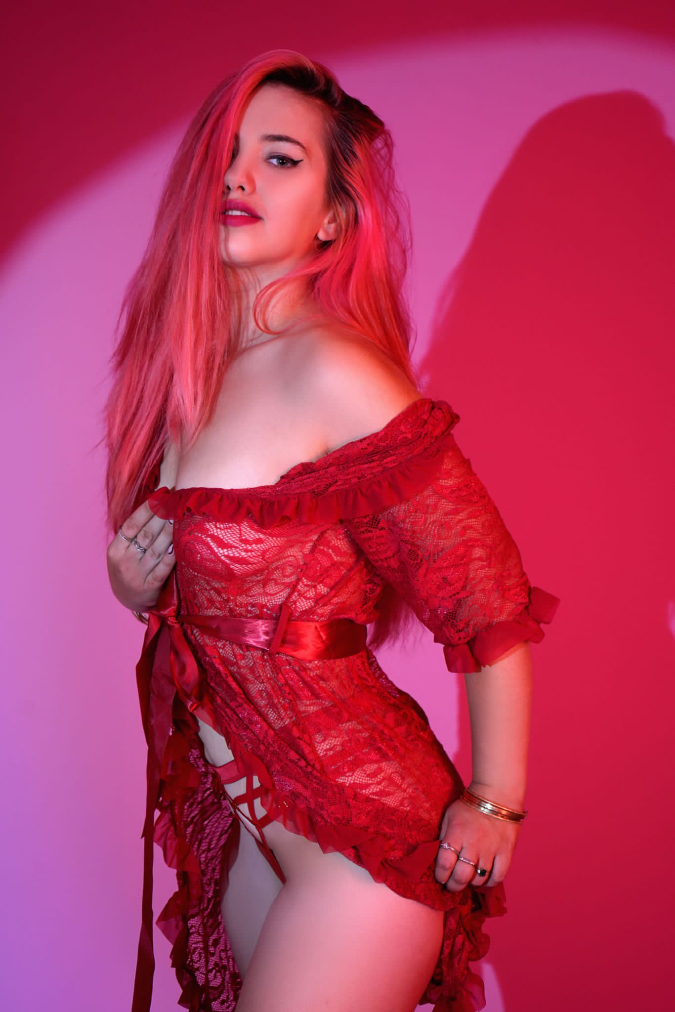 670829437 | ELECTRA | Chica