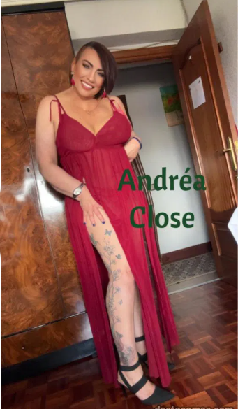 697740264 | ANDREA | Chica